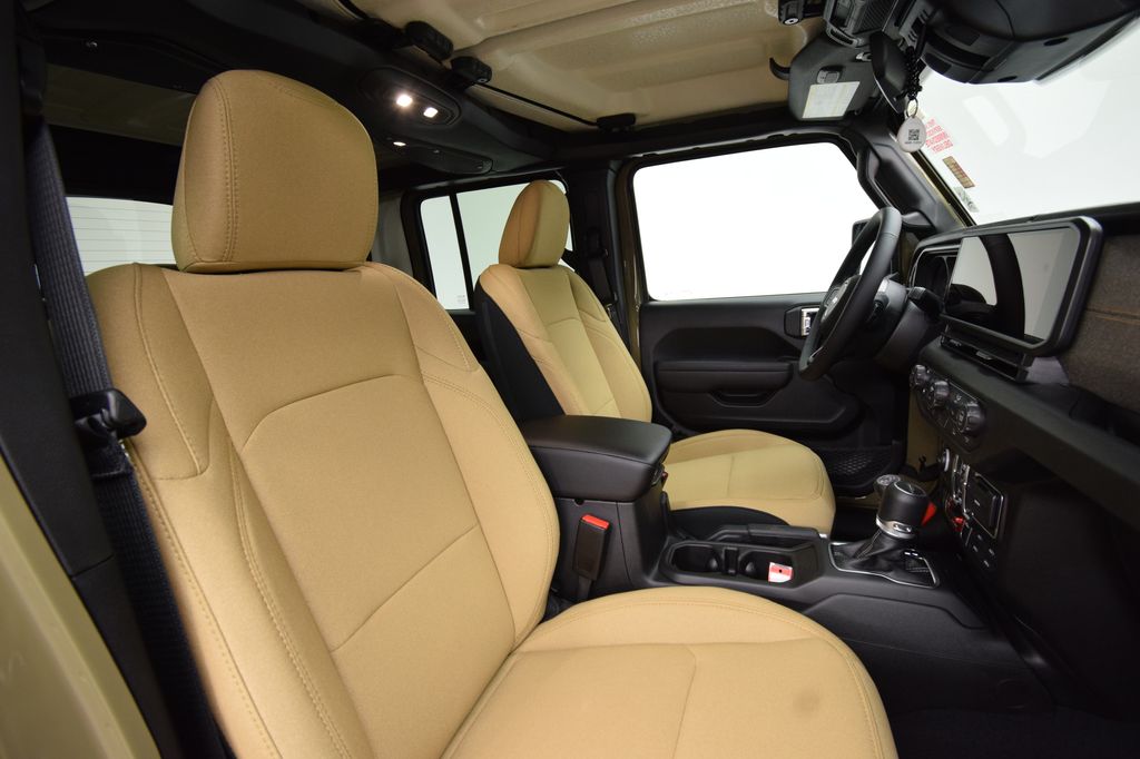 new 2026 Jeep Gladiator car, priced at $53,611