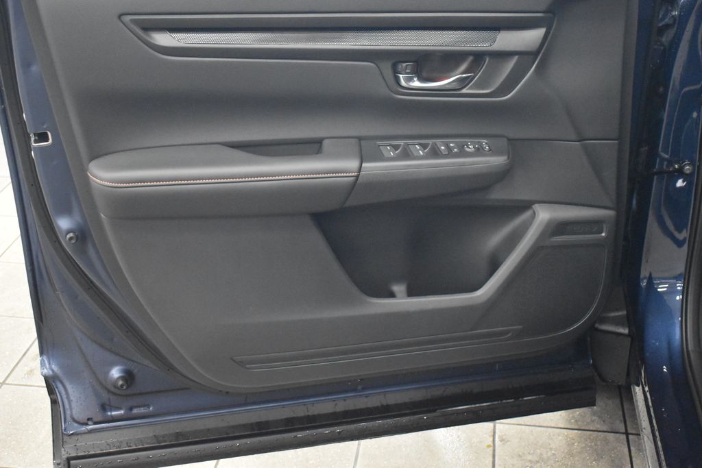 2026 Honda CR-V  8