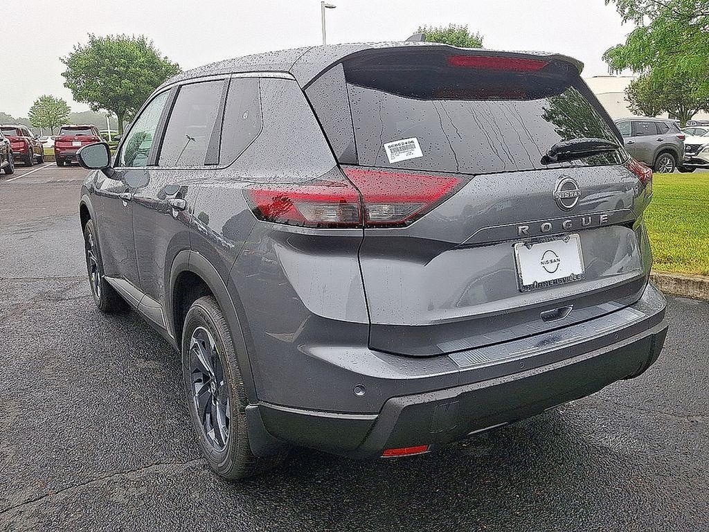 Thumbnail: 2025 Nissan Rogue - 4