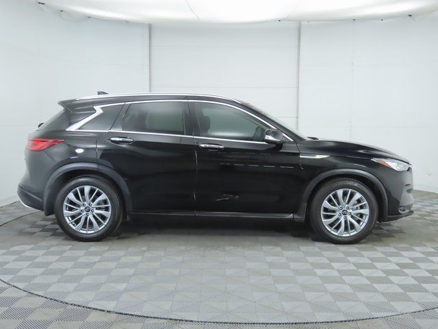 Thumbnail: 2025 INFINITI QX50 - 4