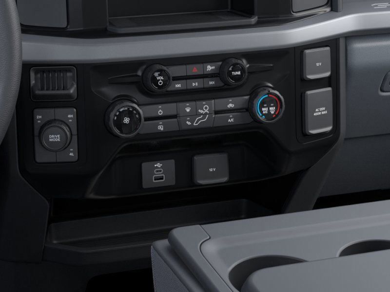 New 2025 Ford Super Duty F-350 Crew Cab XL