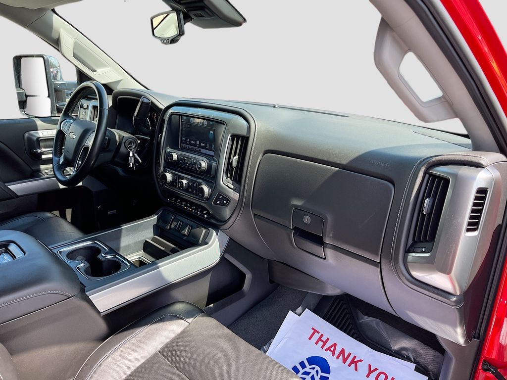 Used 2019 Red Hot Chevrolet LTZ image 29