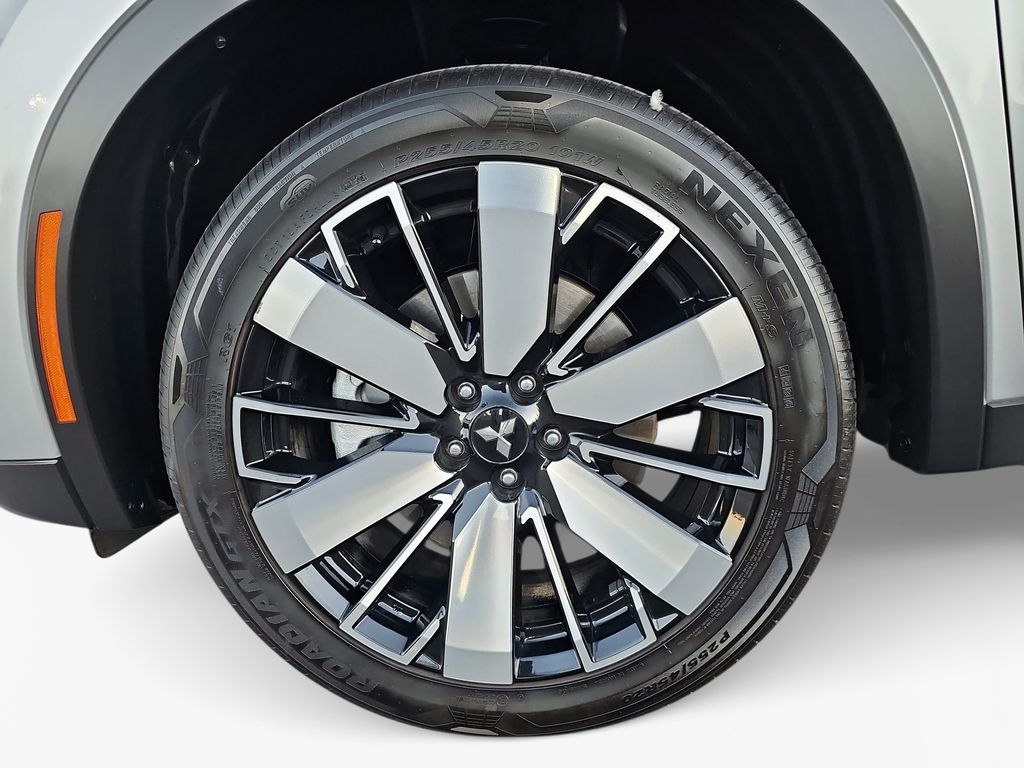 Used 2025 Mitsubishi Outlander SUV