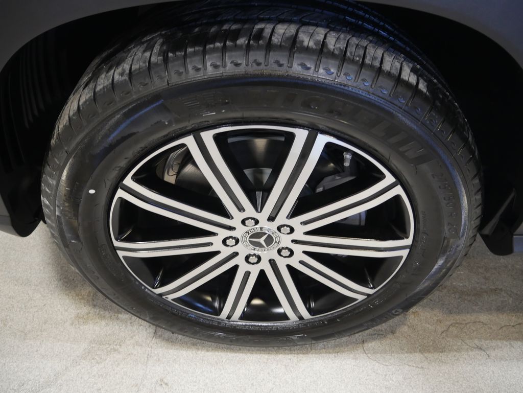 Thumbnail: 2026 Mercedes-Benz GLE - 12