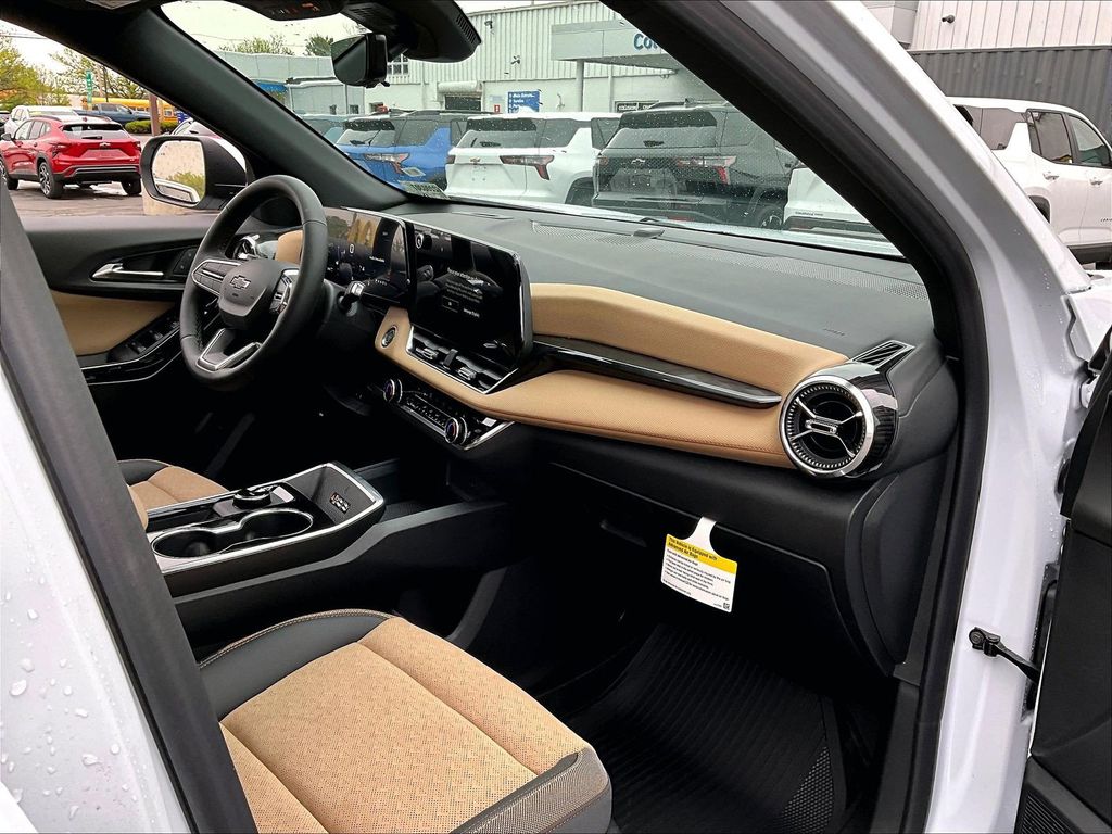 2026 Chevrolet Equinox — photo 10