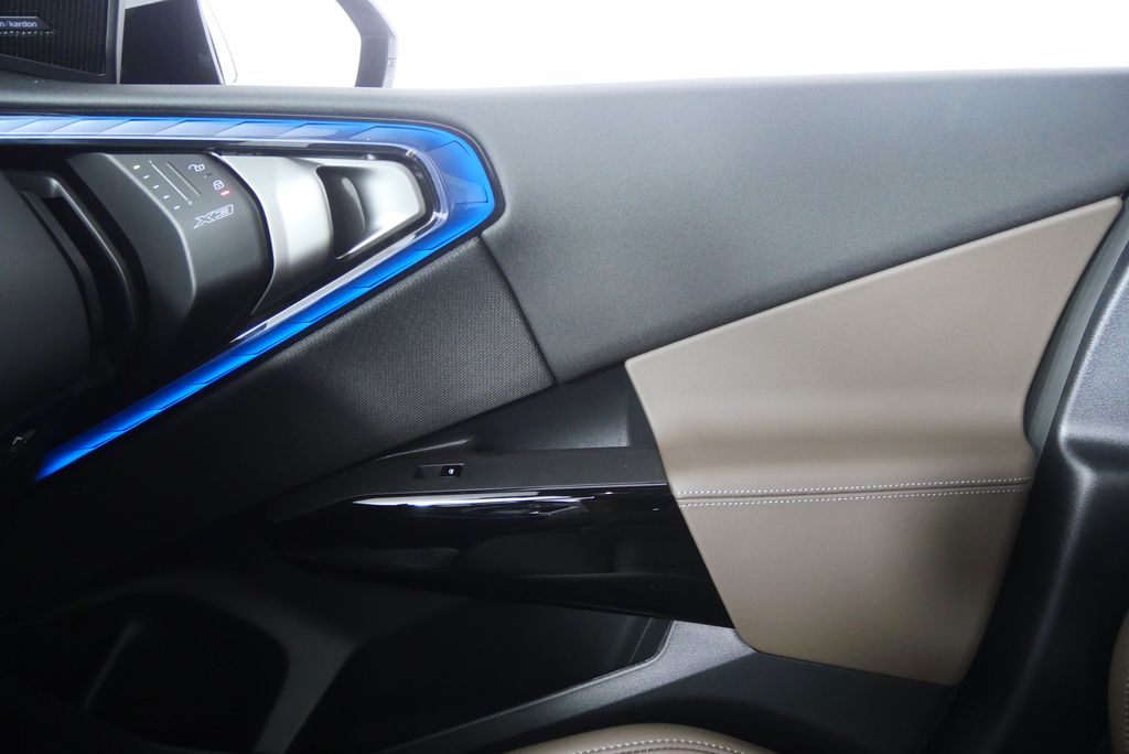 Thumbnail: 2026 BMW X3 - 23