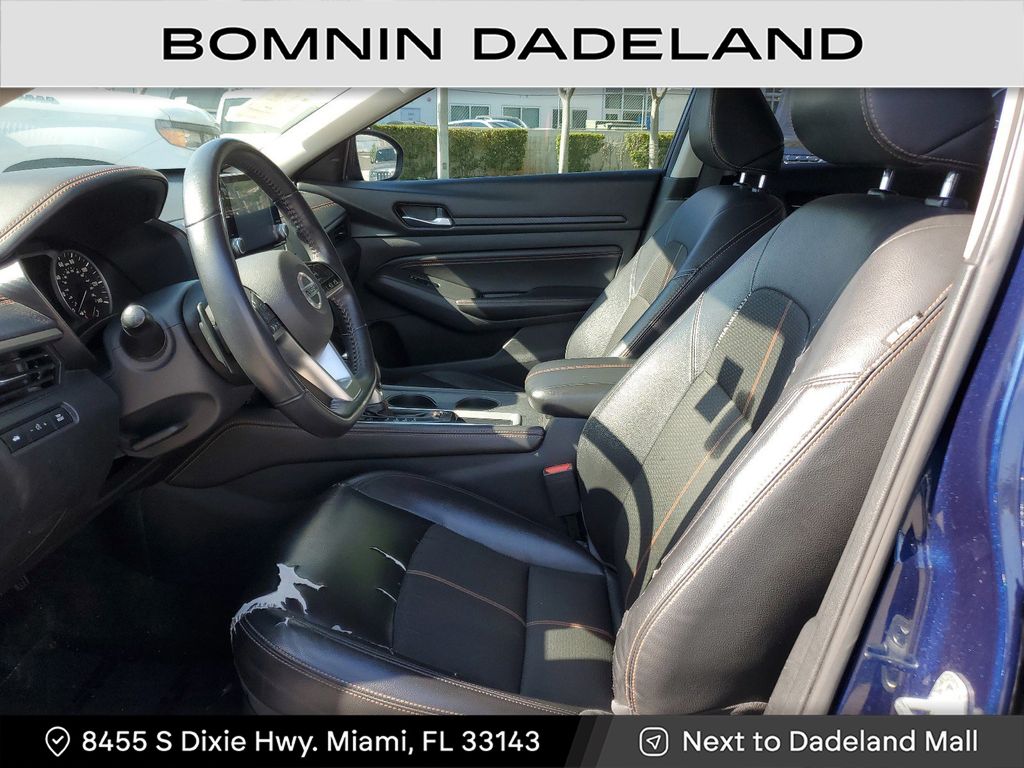 2020 Nissan Altima 2.5 SR photo