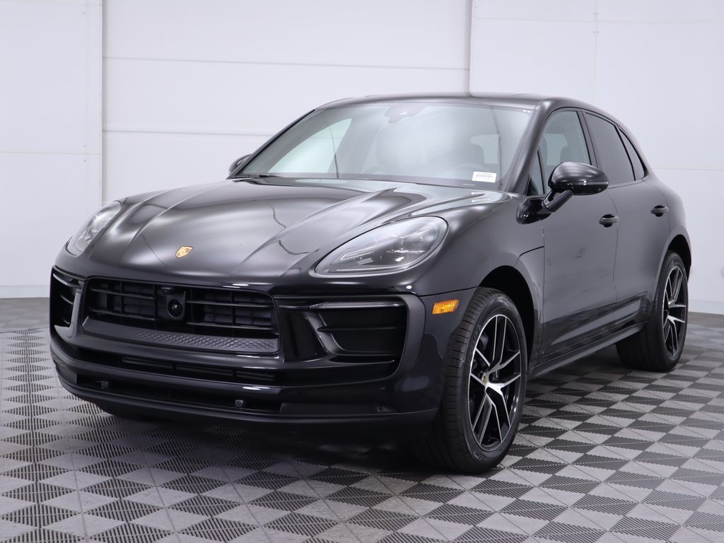 2024 Porsche Macan  -
                Phoenix, AZ