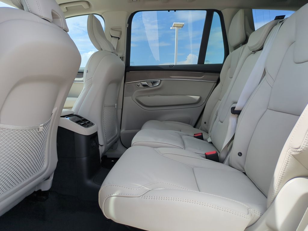 new 2026 Volvo XC90 Plug-In Hybrid car, priced at $84,625