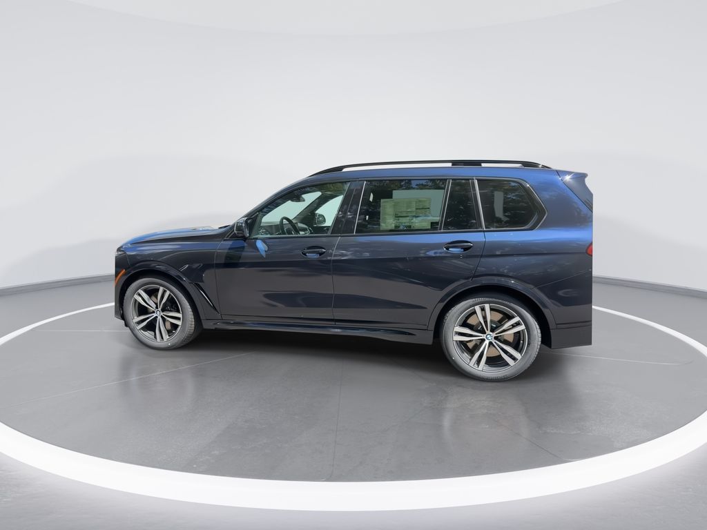 2025 BMW X7 M60i 6