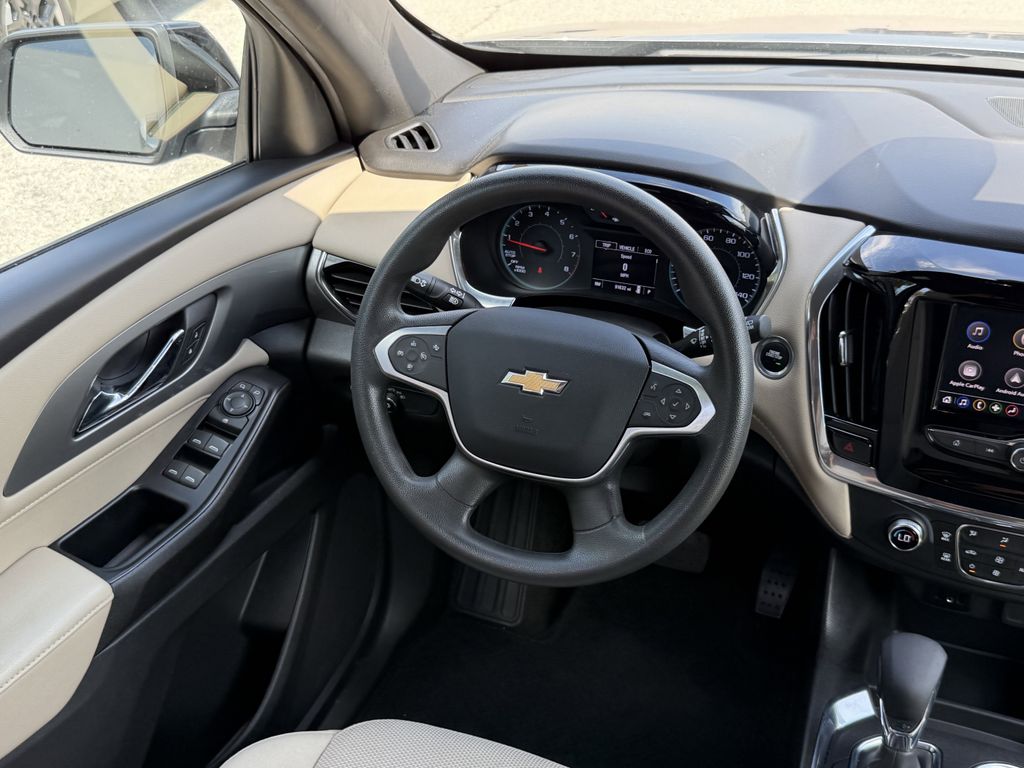 used 2023 Chevrolet Traverse car, priced at $19,991