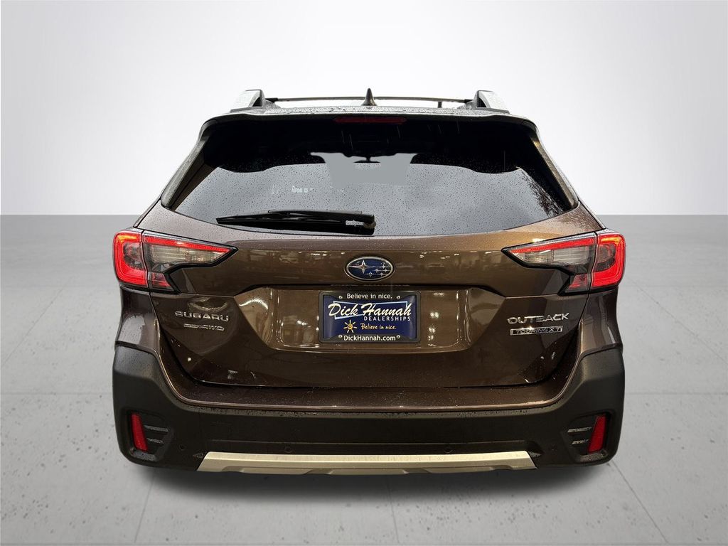 2022 Subaru Outback Touring XT