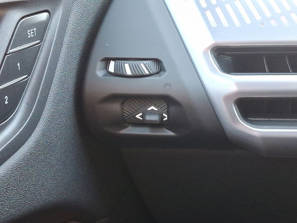 Thumbnail: 2025 BMW 2 Series - 24