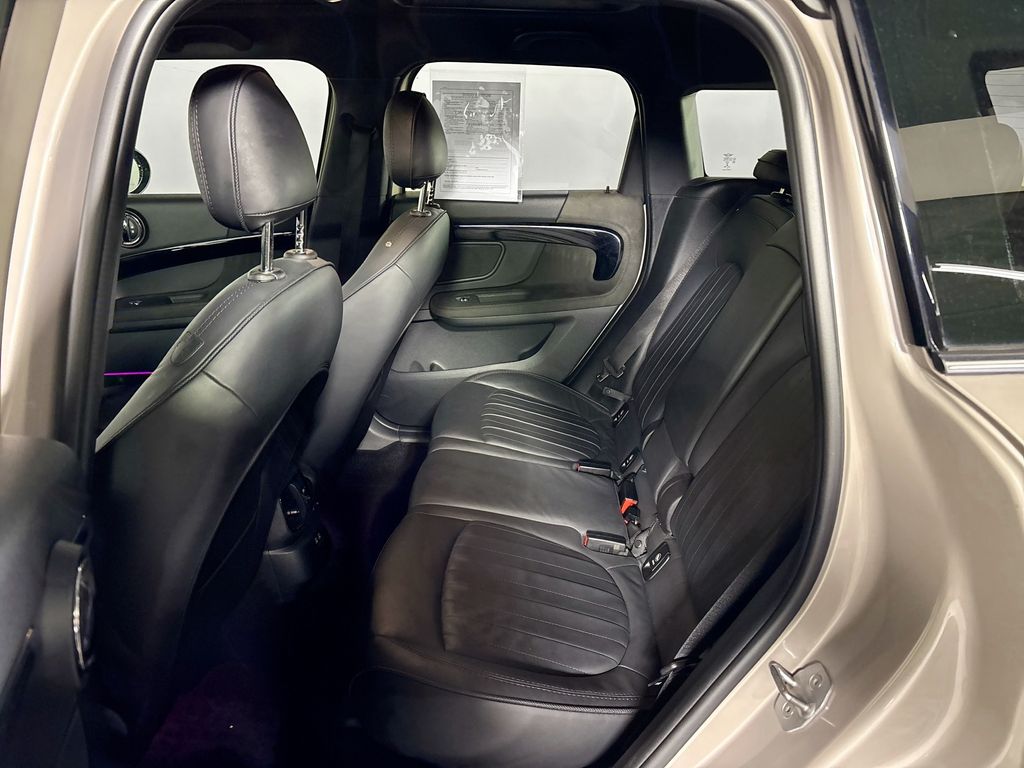 2022 MINI John Cooper Works Countryman Base