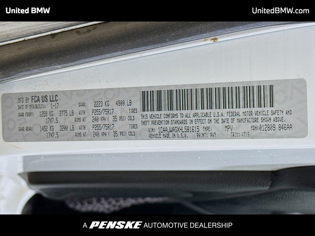 Thumbnail: 2017 Jeep Wrangler - 12