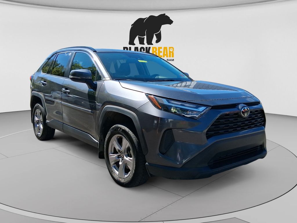 2025 Toyota RAV4 XLE AWD