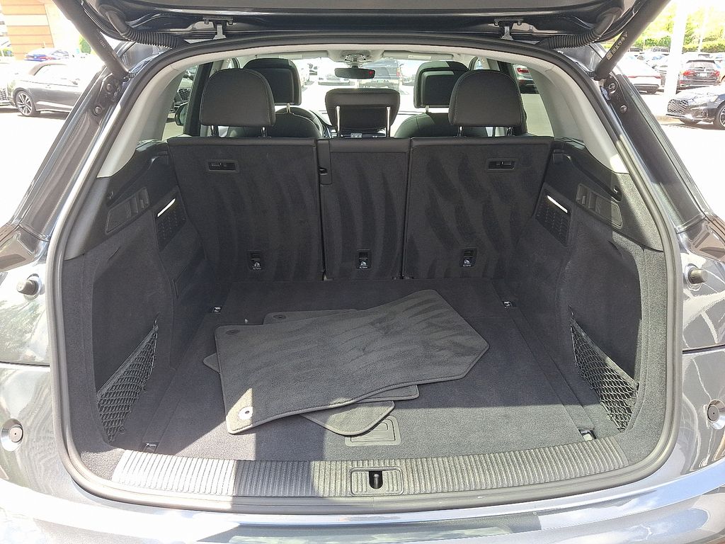 2023 Audi Q5 e Premium 28