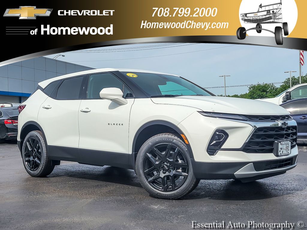 Summit White 2026 Chevrolet Blazer SUV / Crossover  9-Speed Automatic Overdrive