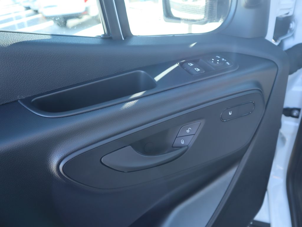 2025 Mercedes-Benz Sprinter 2500 22