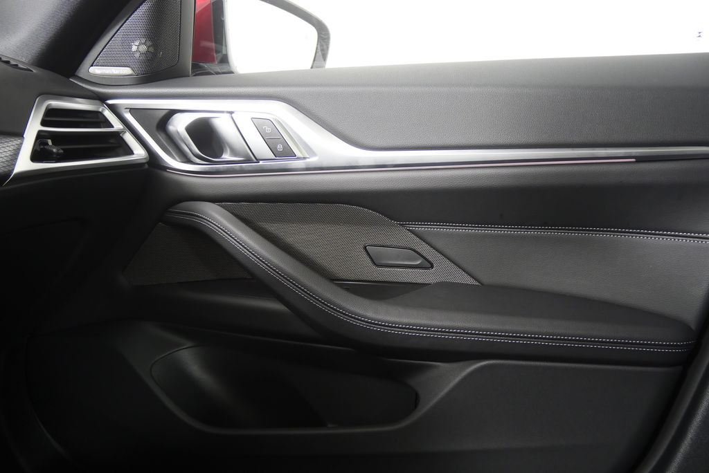 Thumbnail: 2025 BMW 4 Series - 29