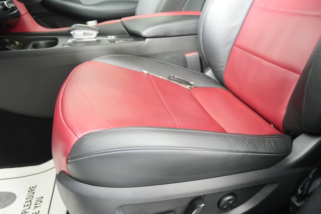 Thumbnail: 2025 INFINITI QX50 - 10