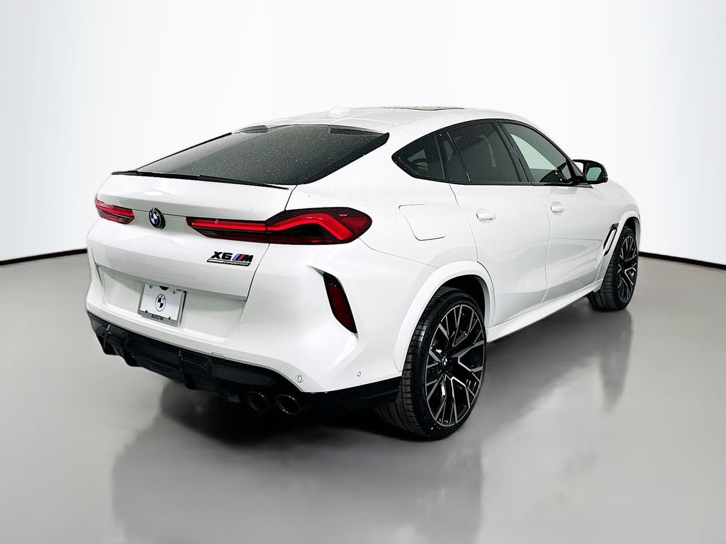 2025 BMW X6 M 5