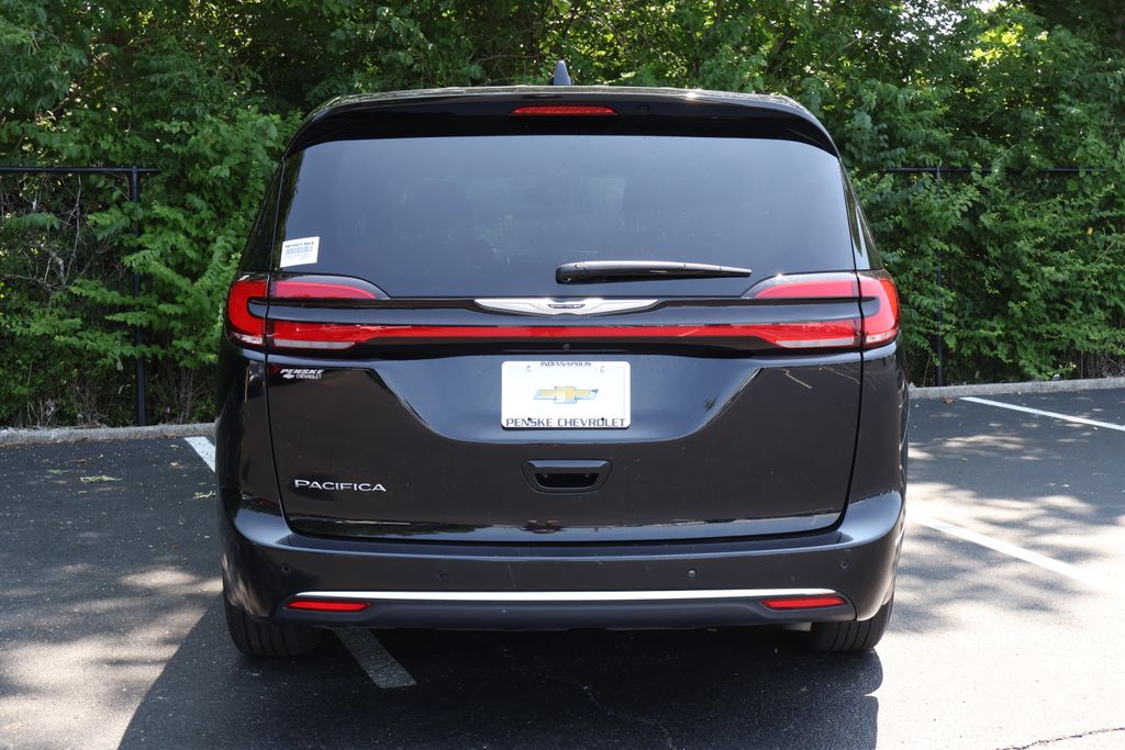 Thumbnail: 2025 Chrysler Pacifica - 6