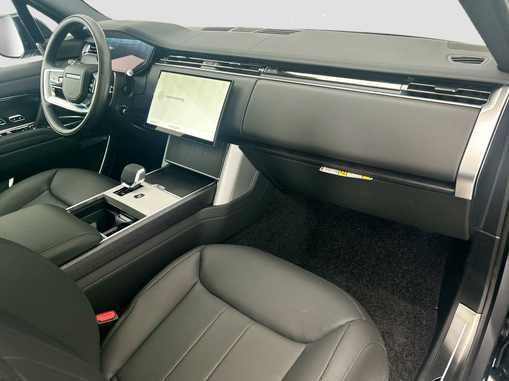 Thumbnail: 2026 Land Rover Range Rover - 16