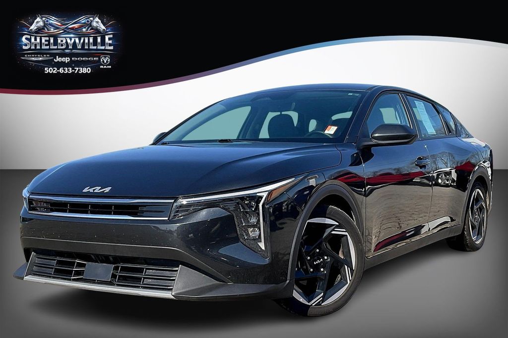 Interstellar Gray 2025 Kia K4 Sedan Front-Wheel Drive Continuously Variable Transmission