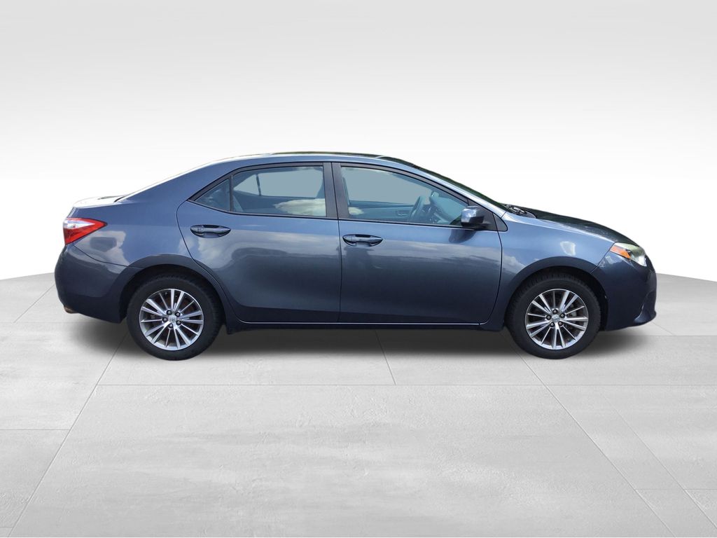 Thumbnail: 2014 Toyota Corolla - 6