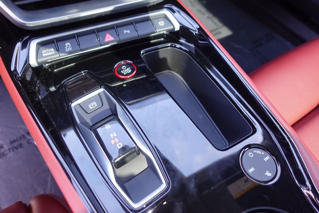 Used 2024  Audi Premium Plus image 17