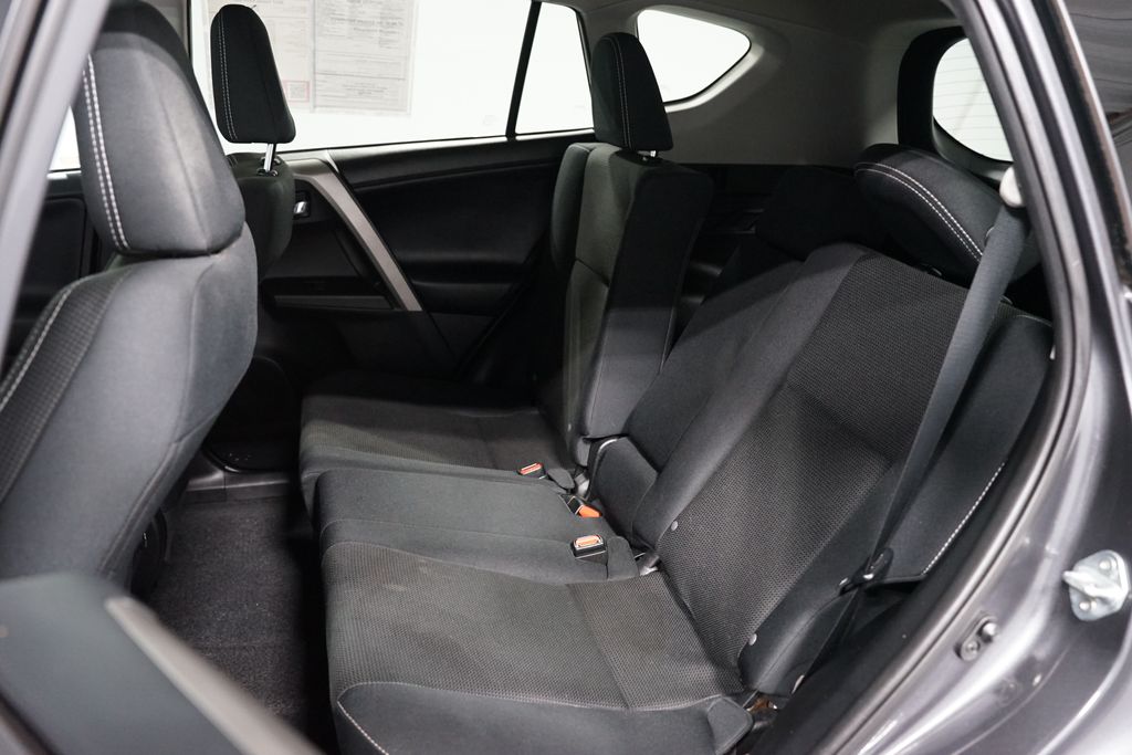 Thumbnail: 2017 Toyota RAV4 - 26