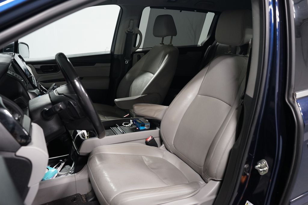Thumbnail: 2019 Honda Odyssey - 6