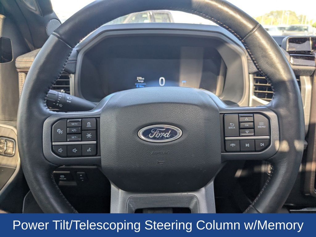 2023 Ford F-150 Lightning LARIAT