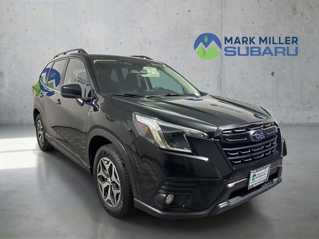 2023 Subaru Forester Premium's photo
