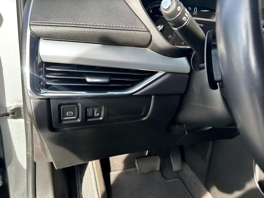 2023 Cadillac XT4 Premium Luxury - Photo 11
