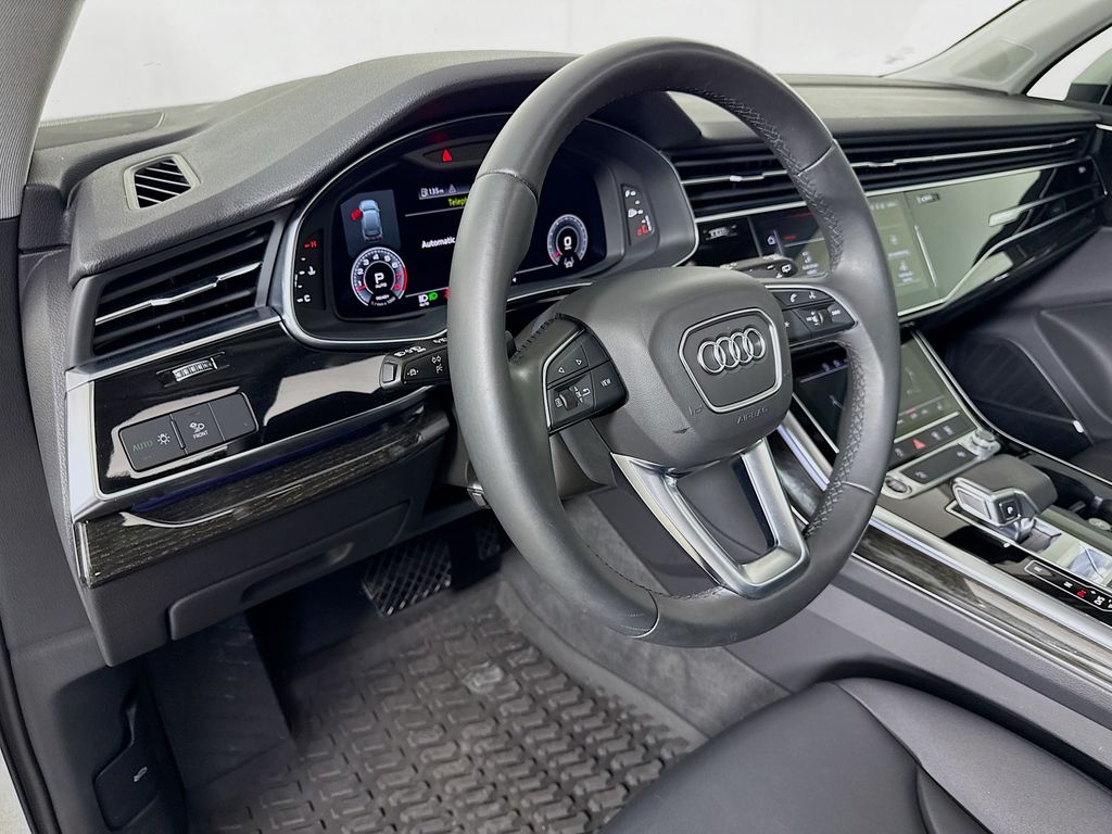 Thumbnail: 2022 Audi Q7 - 9