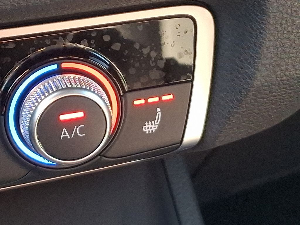 Thumbnail: 2025 Audi Q3 - 24