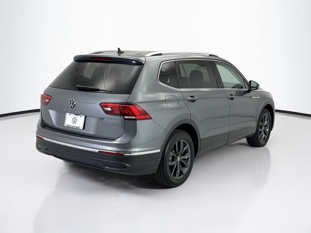 Thumbnail: 2023 Volkswagen Tiguan - 5