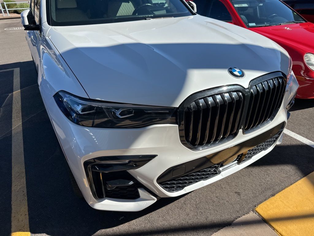 Thumbnail: 2021 BMW X7 - 2