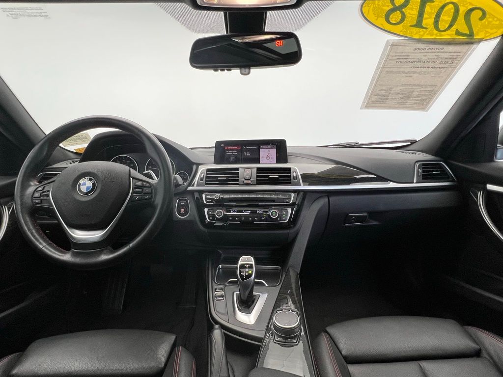 Thumbnail: 2018 BMW 3 Series - 11