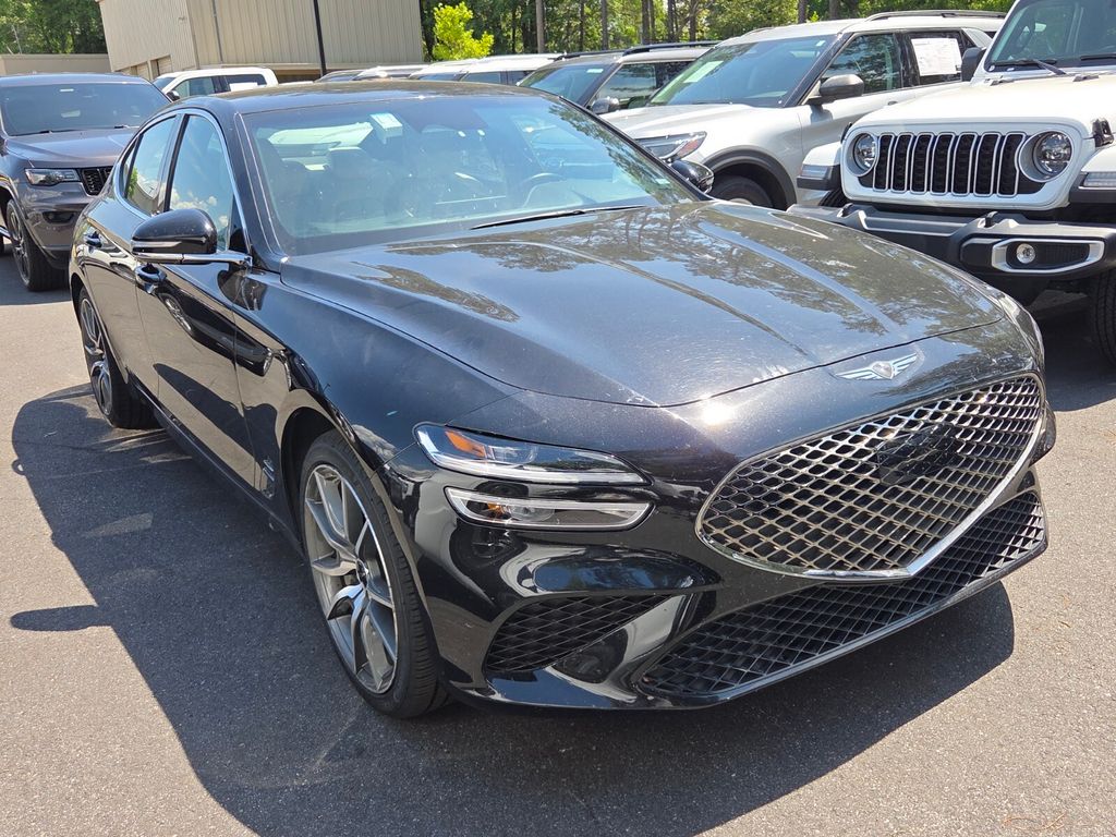 Used 2025 Black Genesis 2.5T image 3