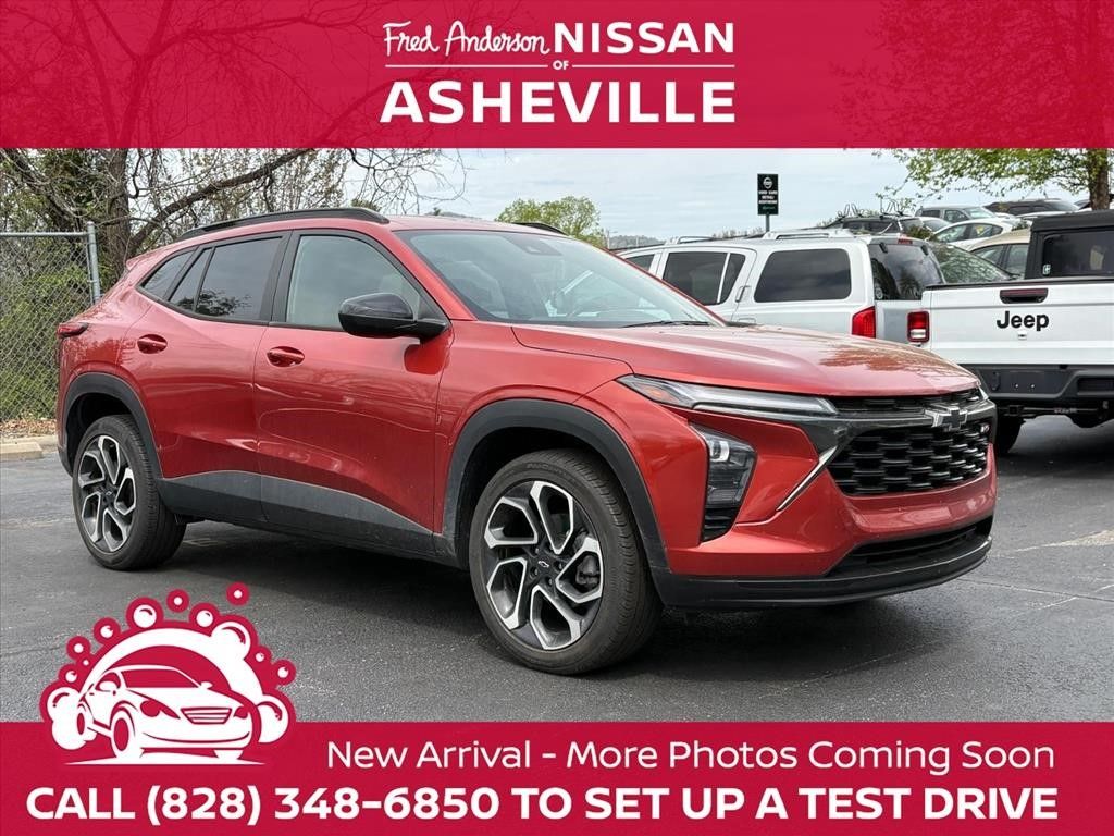 Cayenne Orange Metallic 2024 Chevrolet Trax RS with 2RS FWD SUV / Crossover Front-Wheel Drive 6-Speed Automatic