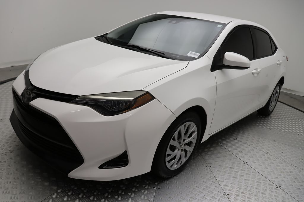 2018 Toyota Corolla LE 2