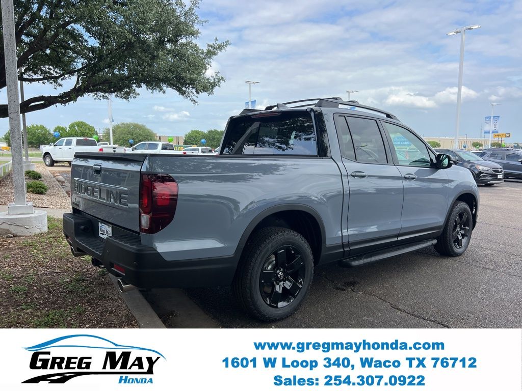 View vehicle photo 6