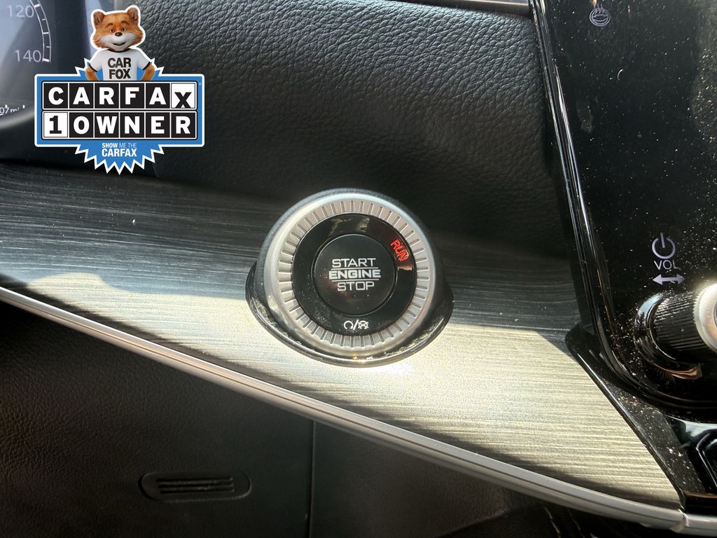 2024 Jeep Wagoneer Series II White at River Oaks CDJR