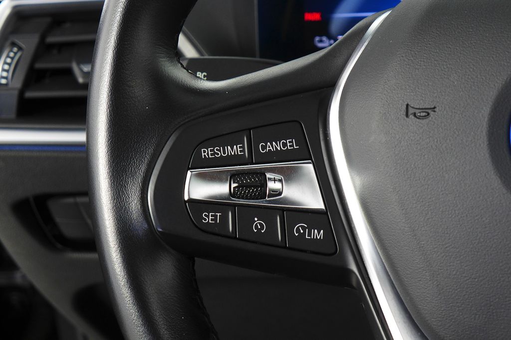 Thumbnail: 2024 BMW i4 - 30