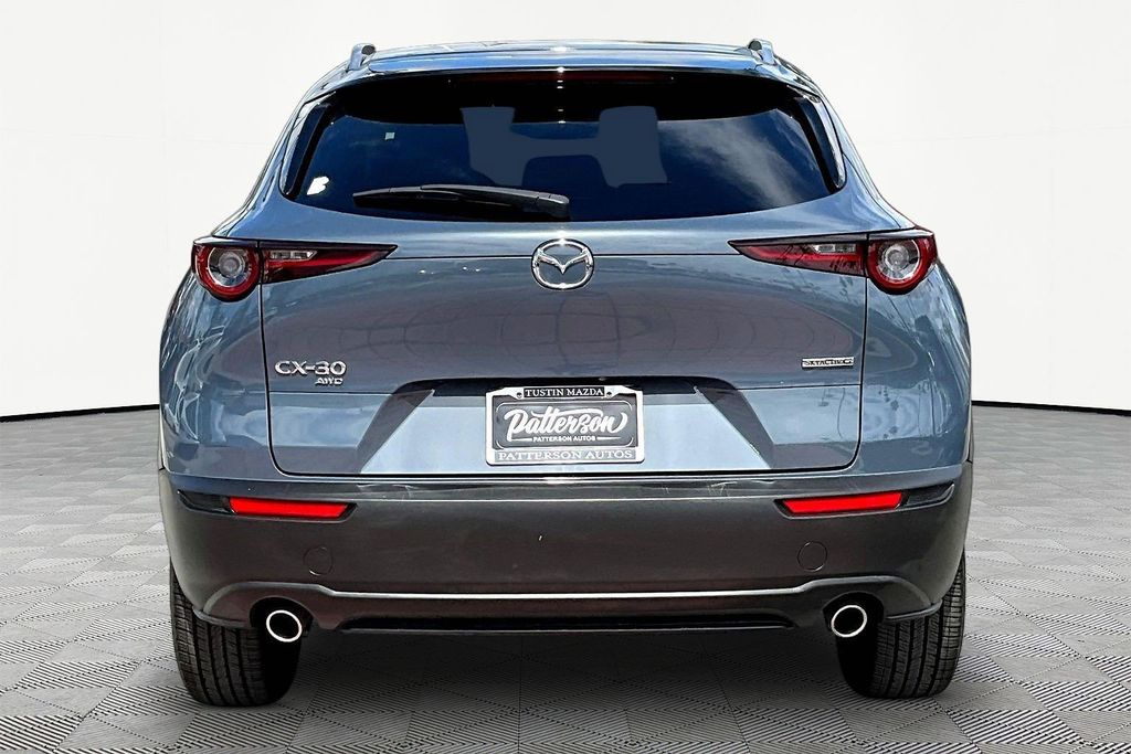 View vehicle photo 4