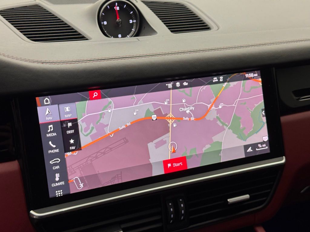 2021 Porsche Cayenne S 18