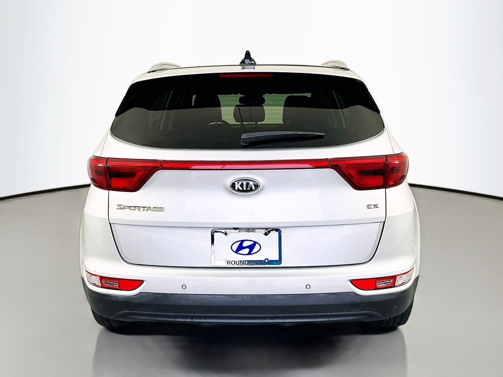 Thumbnail: 2017 Kia Sportage - 6